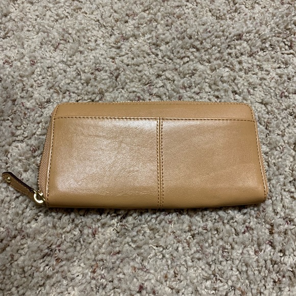 NWT Coach Wallet in Camel Color - Picture 2 of 3